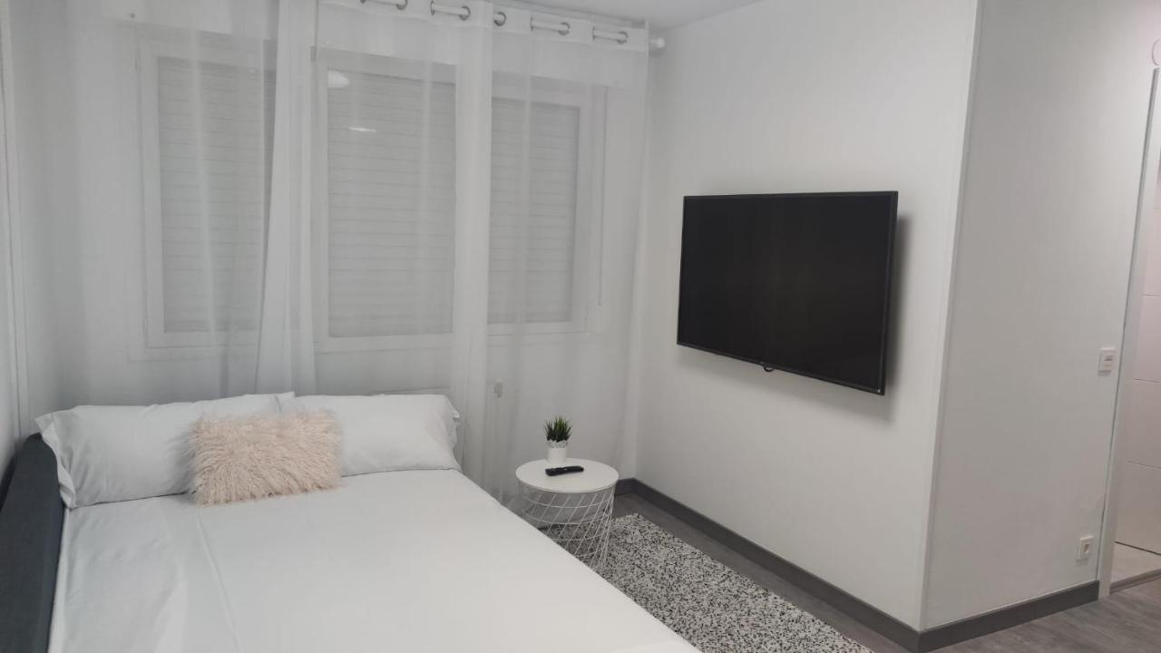 Casa Gascona Con Parking, Wifi Y Netflix Gratis!! By Delabra Apartments Oviedo Exterior foto