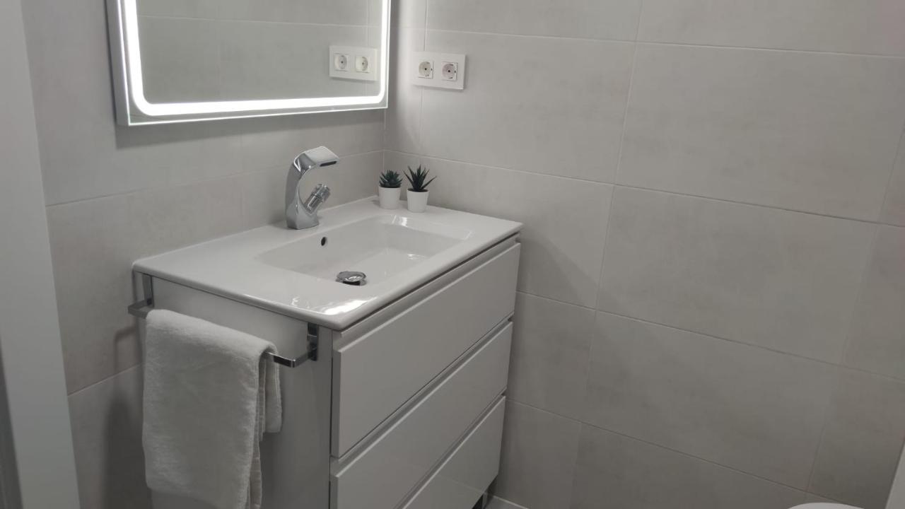 Casa Gascona Con Parking, Wifi Y Netflix Gratis!! By Delabra Apartments Oviedo Exterior foto